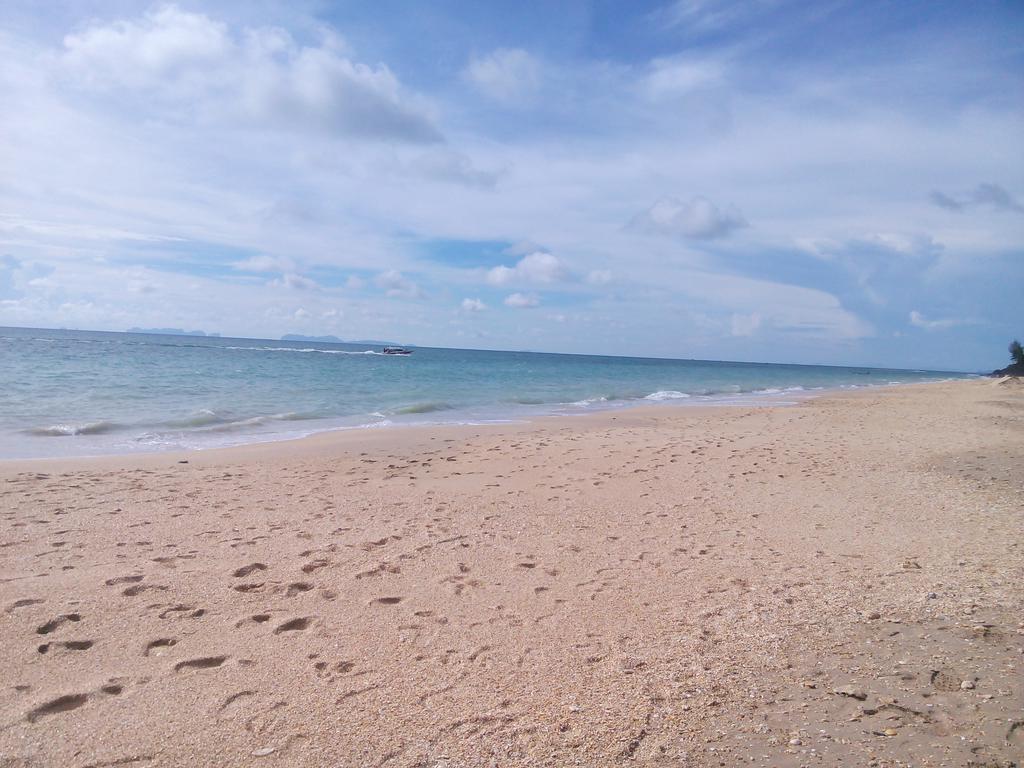 Chill Chill Long Beach Hostel Ko Lanta Exterior foto