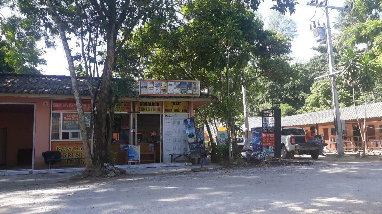 Chill Chill Long Beach Hostel Ko Lanta Exterior foto