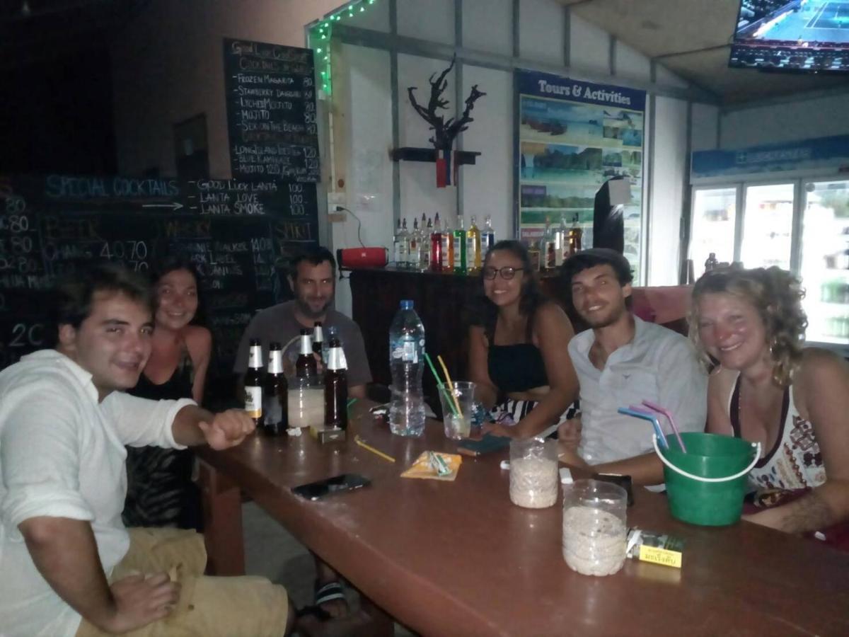 Chill Chill Long Beach Hostel Ko Lanta Exterior foto