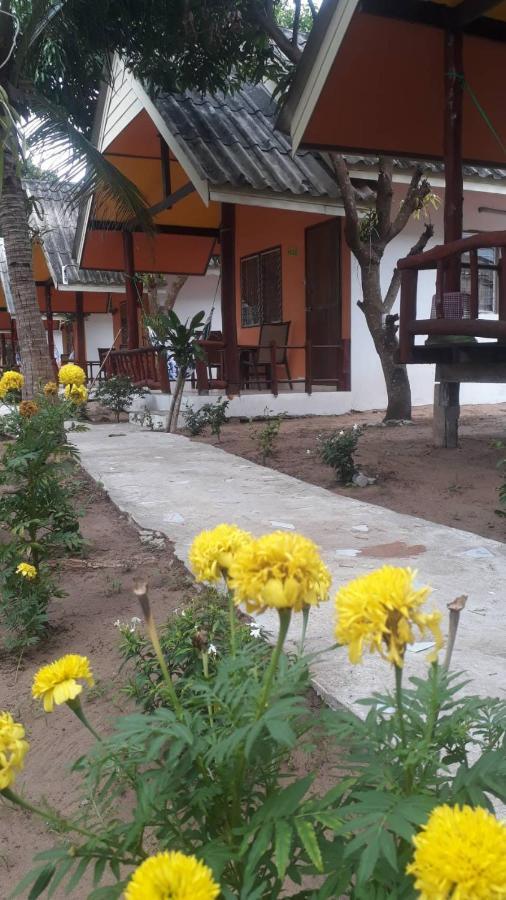 Chill Chill Long Beach Hostel Ko Lanta Exterior foto